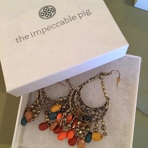 GORGEOUS CHANDELIER EARRINGS